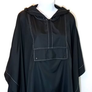 Simply Noelle Travel Rain Poncho with pouch OS NWT